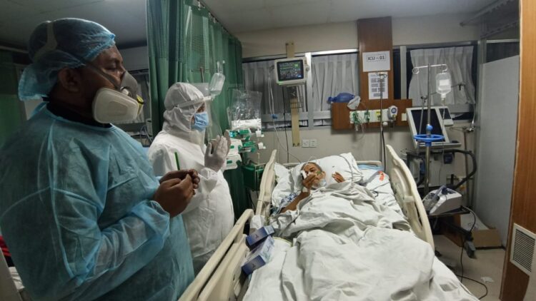 সাবেক আমীরে জামায়াত জনাব মকবুল আহমাদ এর জন্য সবার কাছে একান্ত দোয়া প্রার্থী…