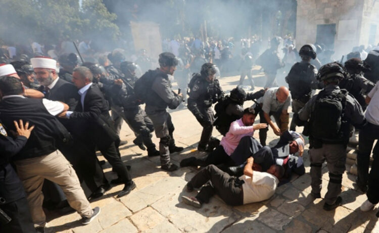 আর কত রক্ত ঝরলে মানবতা ফিরে আসবে…