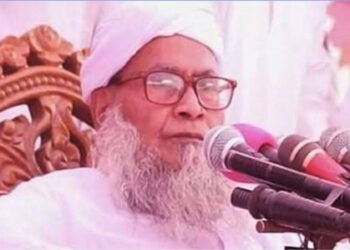 মহান মাওলার ডাকে সাড়া দিয়ে চলে গেলেন মুফতিয়ে আযম আল্লামা আব্দুস সালাম চাটগামী…