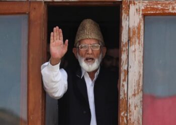 চলে গেলেন কাশ্মীরের স্বাধীনতা আন্দোলনের মহান নেতা সাইয়েদ আলী শাহ গিলানী…