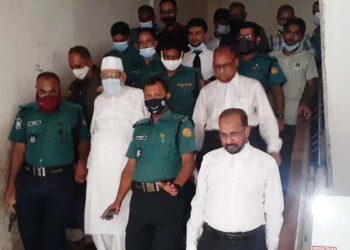 বহু অনিশ্চয়তা ও নাটকীয়তার পর আদালতে জনাব শামসুল ইসলাম ভাইকে হাজির করা হলো…