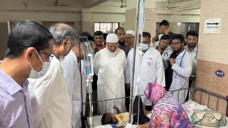 হাম আক্রান্ত শিশুদের দেখতে হাসপাতাল পরিদর্শন মাননীয় বিরোধীদলীয় নেতার