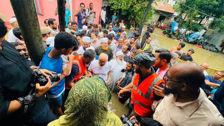 চট্টগ্রামের বন্যাদুর্গত মানুষের পাশে মাননীয় বিরোধীদলীয় নেতা