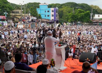 গণভোটকে ব্যর্থ করে দিলে সরকারকে ব্যর্থ করে দেয়া হবে : বিরোধীদলীয় নেতা ডা. শফিকুর রহমান এমপি