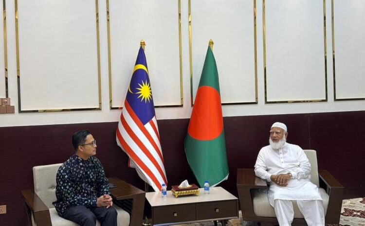 মাননীয় বিরোধীদলীয় নেতা ডা. শফিকুর রহমান এমপির সঙ্গে মালয়েশিয়ার মান্যবর হাইকমিশনার মোহাম্মদ সুহাদা ওসমানের সৌজন্য সাক্ষাৎ
