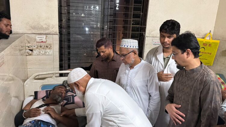সন্ত্রাসীদের হামলায় আহত জামায়াত নেতা শামীম আহসানকে হাসপাতালে দেখতে গেলেন বিরোধীদলীয় নেতা